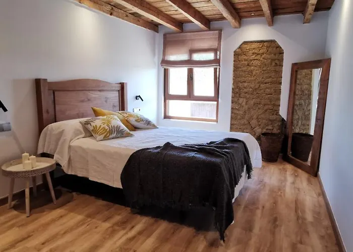 Nogalia Villanueva de los Nabos