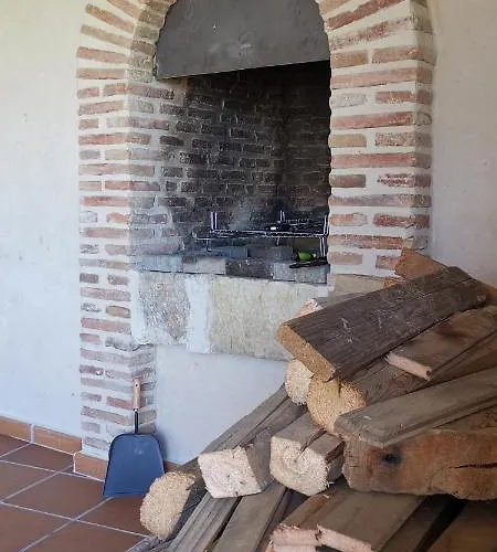 Nogalia * Villanueva de los Nabos